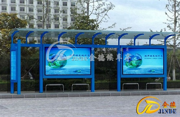 深圳候車亭實(shí)景